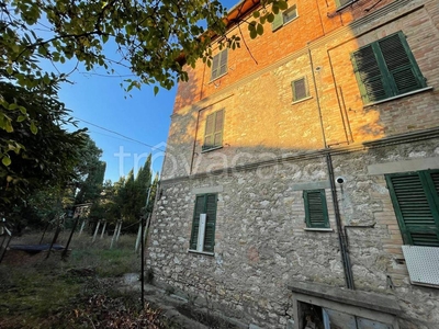 Intero Stabile in vendita a Perugia via Martiri dei Lager