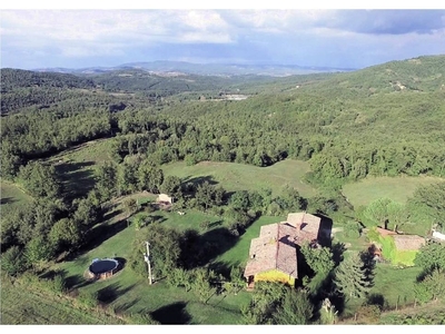 Lussuoso casale in vendita Montieri, Toscana