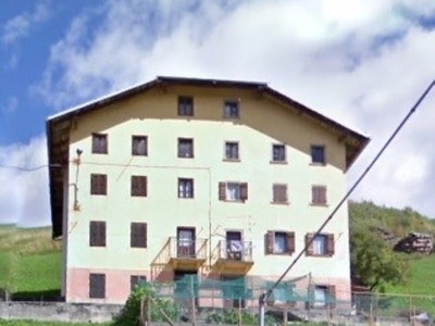 Palazzo in vendita a Comelico Superiore via San Leonardo, 63