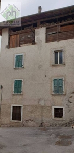 Rustico in vendita a Borgo Chiese via Vittoria, 63 -60