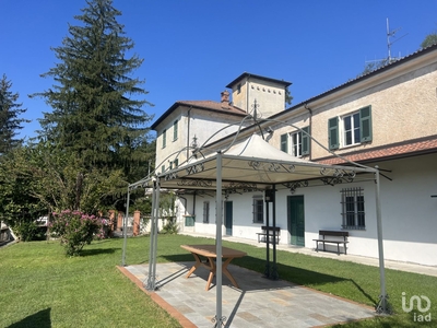 Villa 0 locali di 18.000 m² in Gavi