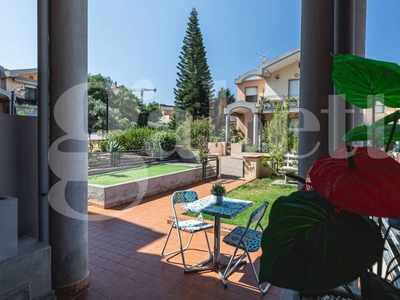 Villa a Schiera in vendita a Cagliari via Salvator Rosa