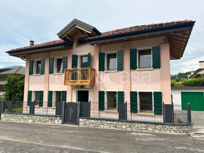 Villa a Schiera in vendita a Feltre via Cavour, 13