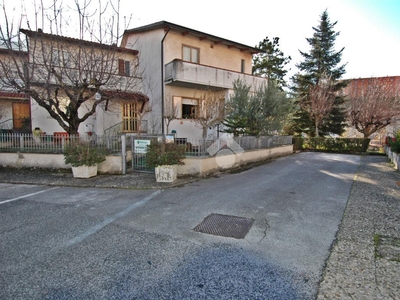 Villa a schiera in vendita a Gualdo Tadino