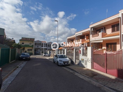 Villa a Schiera in vendita a Selargius via Monte Cervino, 14
