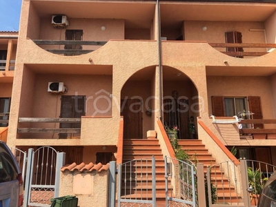 Villa a Schiera in vendita ad Alghero via degli Anemoni