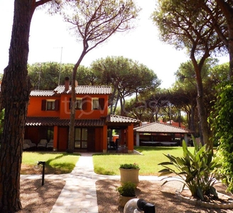 Villa Bifamiliare in in vendita da privato a Pula viale delle Nereidi