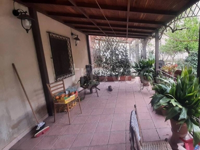 Villa Bifamiliare in vendita a Caltagirone via Giovanni Pascoli, 9