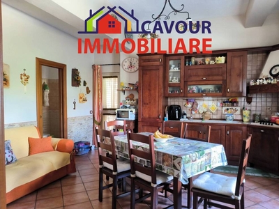 Villa Bifamiliare in vendita a Caltanissetta via Salvatore Averna, 29
