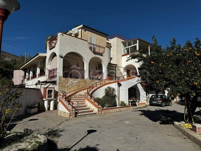 Villa Bifamiliare in vendita a Caltanissetta via Xiboli, 386