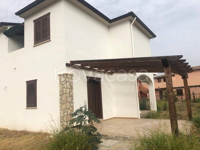 Villa Bifamiliare in vendita a Campofelice di Roccella contrada Pistavecchia