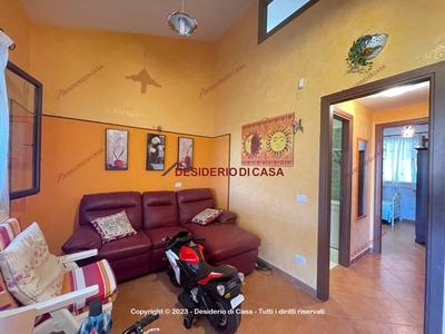 Villa Bifamiliare in vendita a Campofelice di Roccella via Madonnina di Gibilmanna