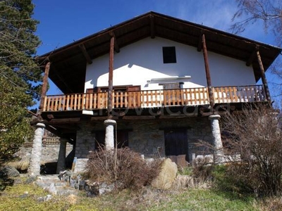 Villa Bifamiliare in vendita a Challand-Saint-Anselme frazione Arbaz