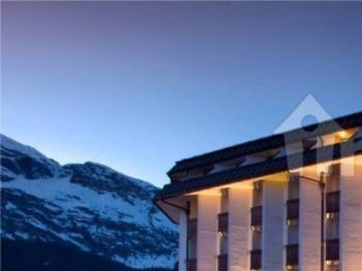 Villa Bifamiliare in vendita a Cortina d'Ampezzo largo Delle Poste