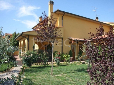 Villa Bifamiliare in vendita a Fabro via Colonnetta