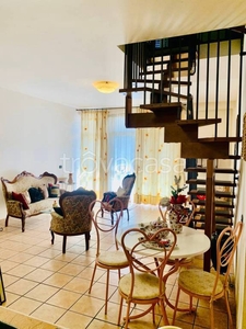 Villa Bifamiliare in vendita a Magione via della Rondolina