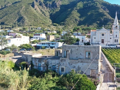 Villa Bifamiliare in vendita a Malfa via San Lorenzo , 18