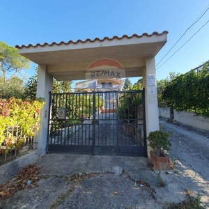 Villa Bifamiliare in vendita a Misilmeri contrada Masseria d'Amari, 22