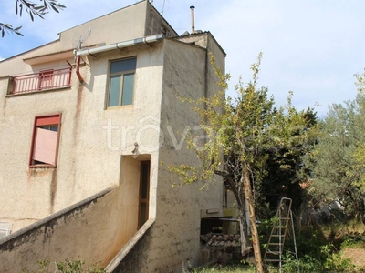 Villa Bifamiliare in vendita a Monreale via s.m. 22, 90