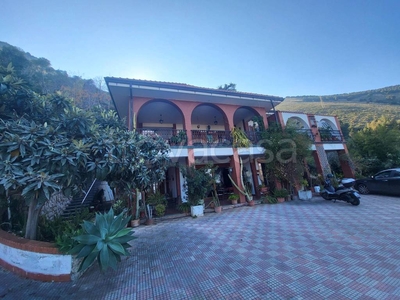 Villa Bifamiliare in vendita a Palermo via Costantino, 17A