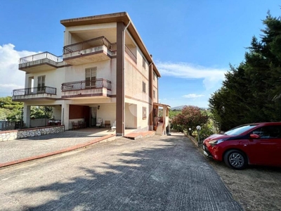 Villa Bifamiliare in vendita a Partinico contrada Campo