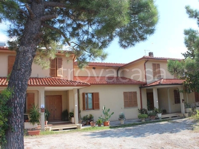 Villa Bifamiliare in vendita a Perugia via Del Panorama , 41-42