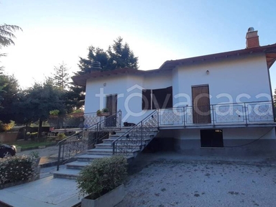 Villa Bifamiliare in vendita a Perugia via Pesaro