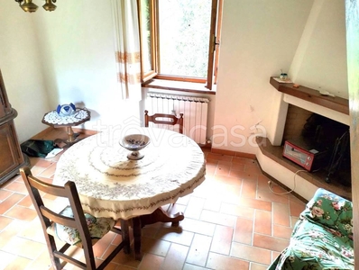 Villa Bifamiliare in vendita a Sant'Anatolia di Narco via delle Querce, 9