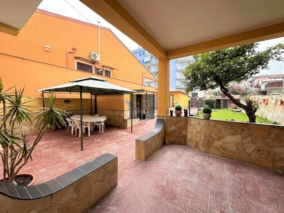 Villa Bifamiliare in vendita a Siracusa via Grotta Santa