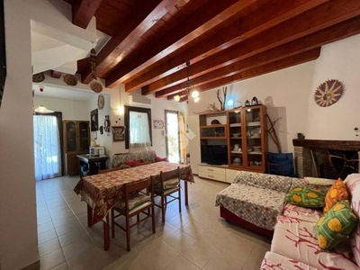 Villa Bifamiliare in vendita a Villasimius via Pascoli, 31