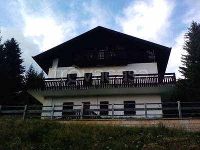 Villa in in vendita da privato a Folgaria località Nocchi, 126