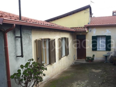 Villa in in vendita da privato a Montresta viale Cavalier a.P. Cadeddu, 15