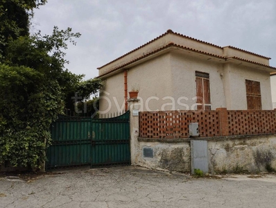 Villa in in vendita da privato a Sambuca di Sicilia svincolo Sambuca di Sicilia, 23