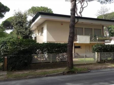 Villa in ottime condizioni in zona Milano Marittima a Cervia