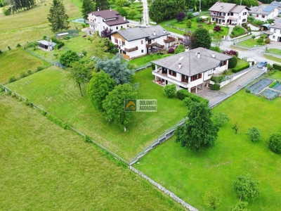 Villa in vendita a Belluno via Orzes