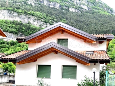 Villa in vendita a Besenello