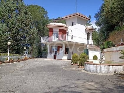 Villa in vendita a Caltanissetta c/da Niscima