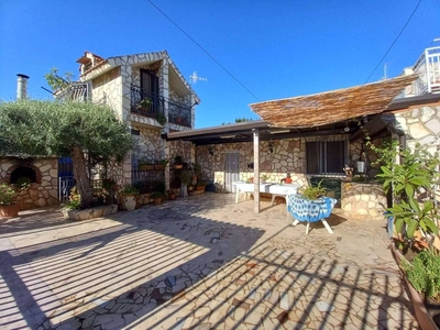 Villa in vendita a Carini via Amerigo Vespucci