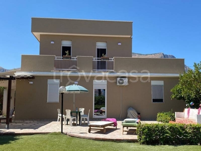 Villa in vendita a Carini via Costa Verde