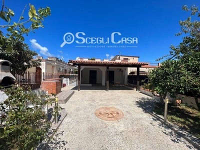 Villa in vendita a Carini via Iccara
