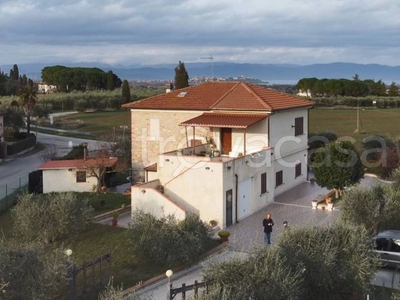 Villa in vendita a Castiglione del Lago via Belveduto s.n.c
