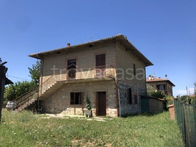 Villa in vendita a Castiglione del Lago via San Biagio s.n.c