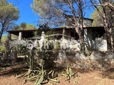 Villa in vendita a Domus de Maria località Eden Rock