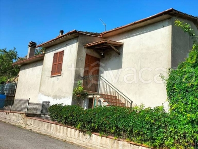 Villa in vendita a Fabro