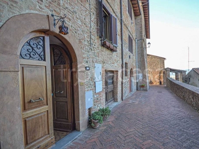 Villa in vendita a Fabro via del Castello