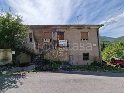 Villa in vendita a Ferentillo