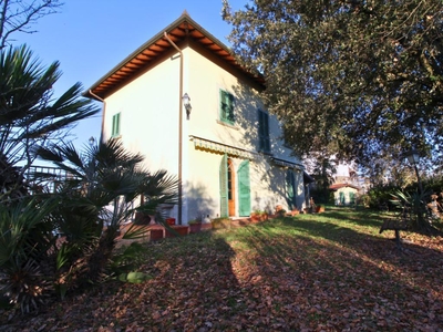 Villa in vendita a Figline e Incisa Valdarno