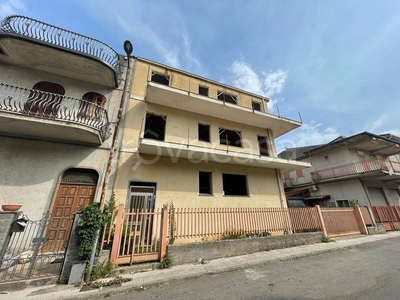 Villa in vendita a Francavilla di Sicilia via Boemi 16