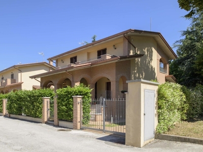 Villa in vendita a Gubbio gubbio Perugina,70