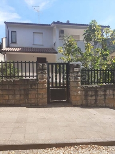 Villa in vendita a Laconi via Baudioni